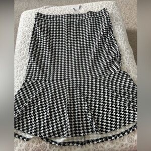 NWT SHEIN Checkered Women’s Plus Size 24w Skirt